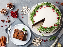 Английски коледен плодов сладкиш / кекс (Christmas fruit cake) - снимка на рецептата